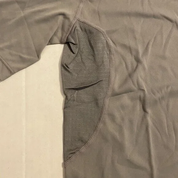 Asics Mens Small Favorite Short Sleeve Athletic Tee Top Gray NWT MR1684-36 - Picture 3 of 9